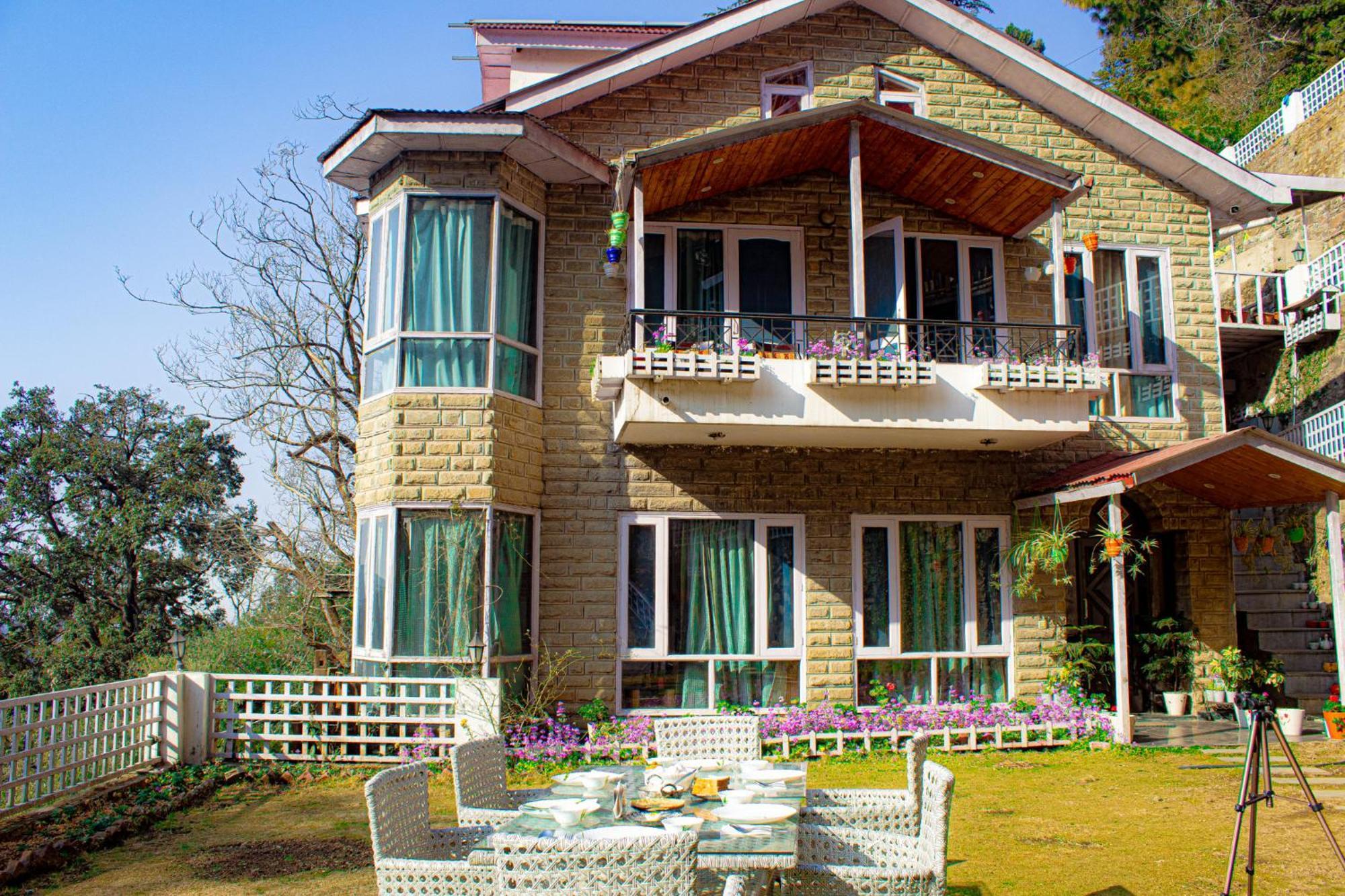 Villa Whispering Pines Shimla Exterior foto