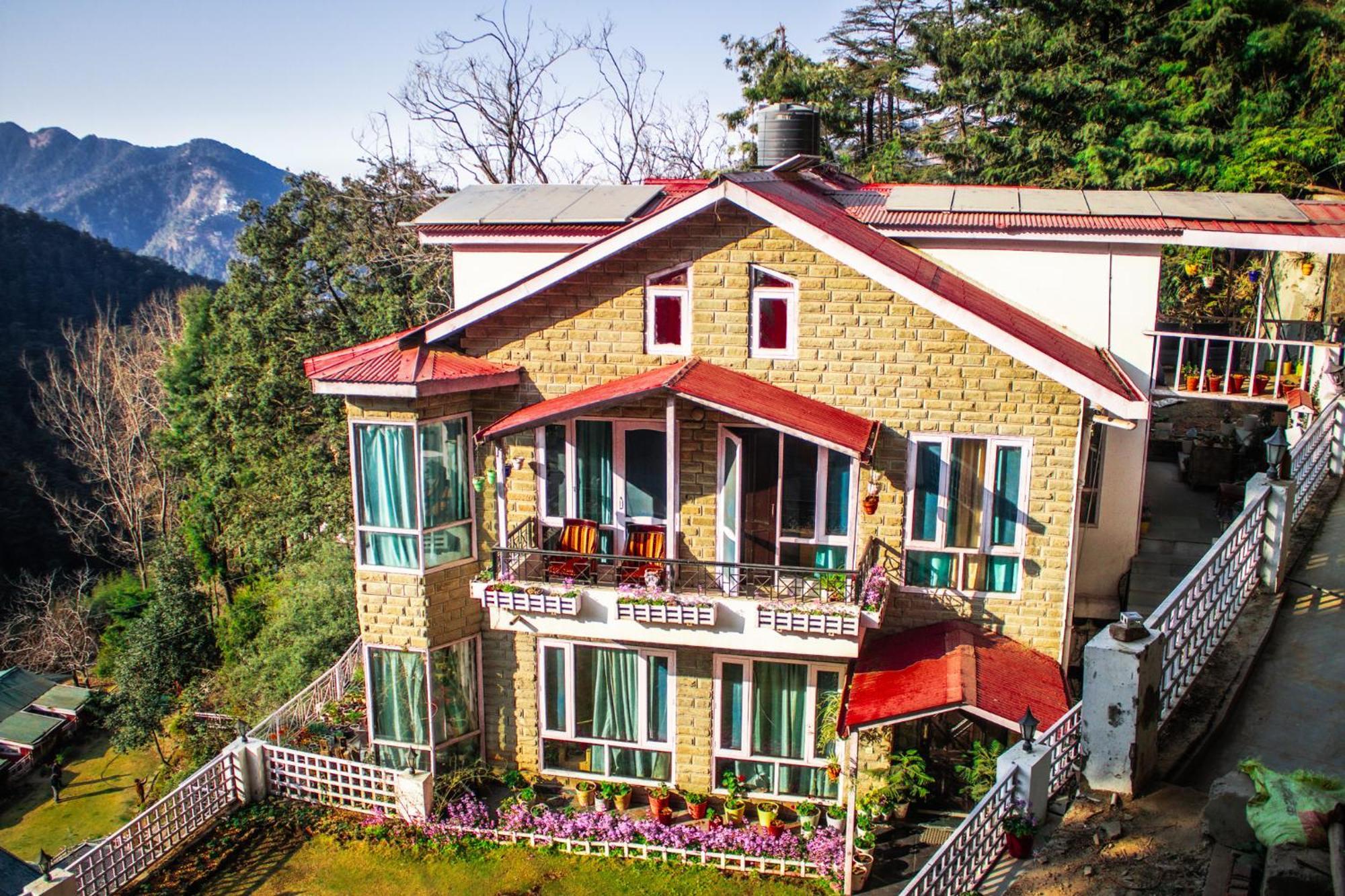 Villa Whispering Pines Shimla Exterior foto